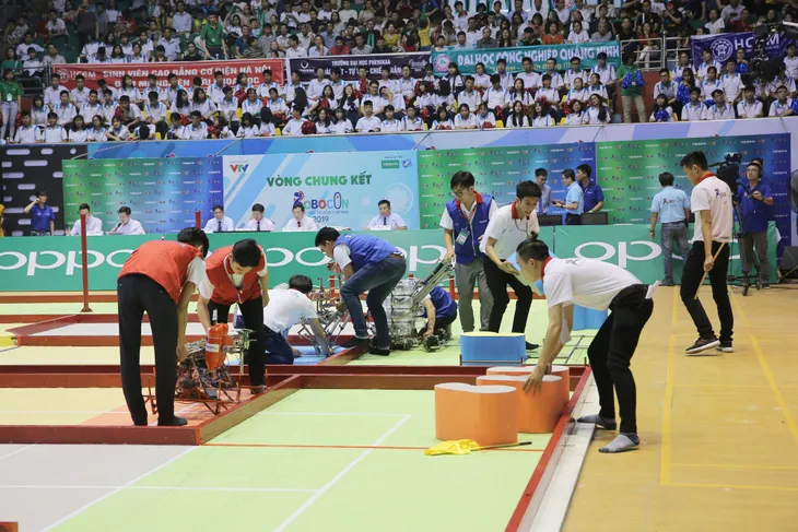 VCK Robocon Việt Nam 2019: Kỷ lục Uukhai được xác lập ngay từ đêm mở màn - Ảnh 30. VCK Robocon Việt Nam 2019: Kỷ lục Uukhai được xác lập ngay từ đêm mở màn - Ảnh 30.