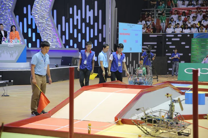 VCK Robocon Việt Nam 2019: Kỷ lục Uukhai được xác lập ngay từ đêm mở màn - Ảnh 42. VCK Robocon Việt Nam 2019: Kỷ lục Uukhai được xác lập ngay từ đêm mở màn - Ảnh 42.