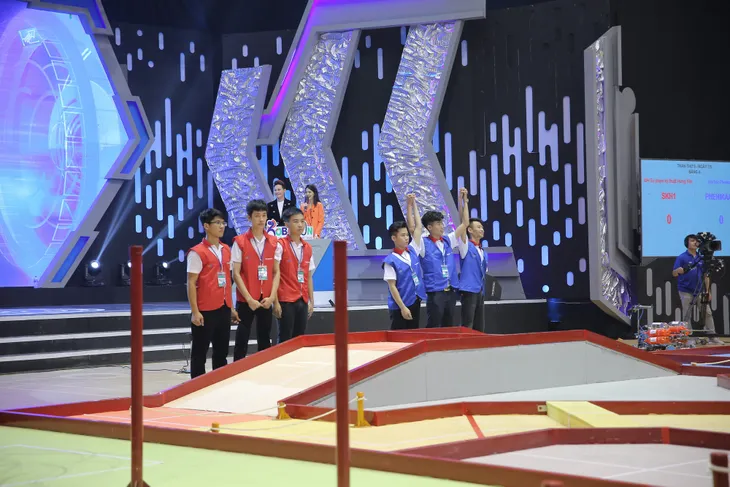 VCK Robocon Việt Nam 2019: Kỷ lục Uukhai được xác lập ngay từ đêm mở màn - Ảnh 51. VCK Robocon Việt Nam 2019: Kỷ lục Uukhai được xác lập ngay từ đêm mở màn - Ảnh 51.