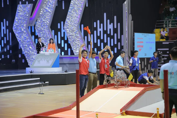 VCK Robocon Việt Nam 2019: Kỷ lục Uukhai được xác lập ngay từ đêm mở màn - Ảnh 57. VCK Robocon Việt Nam 2019: Kỷ lục Uukhai được xác lập ngay từ đêm mở màn - Ảnh 57.