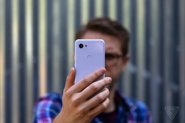 Google chính thức ra mắt Pixel 3a và 3a XL, giá bán từ 399 USD - Ảnh 2. Google chính thức ra mắt Pixel 3a và 3a XL, giá bán từ 399 USD - Ảnh 2.