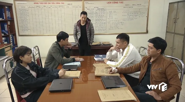 Mê cung - Tập 5: Nhật bị Fedora lợi dụng mượn dao giết người? - Ảnh 13. Mê cung - Tập 5: Nhật bị Fedora lợi dụng mượn dao giết người? - Ảnh 13.