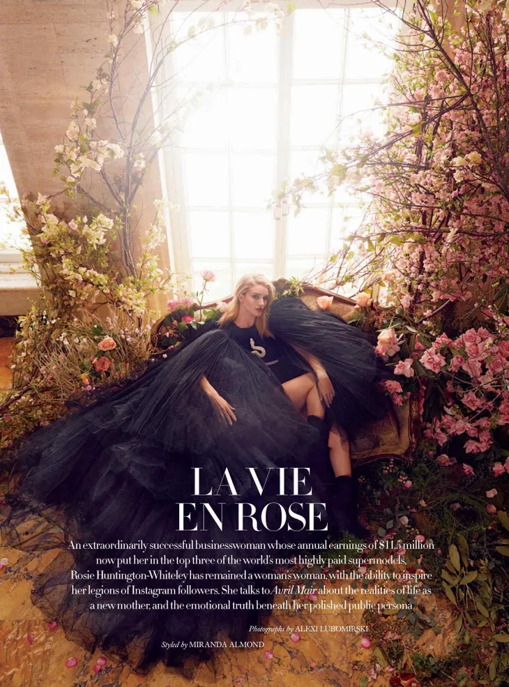 Mòn mắt với gái một con Rosie Huntington-Whiteley - Ảnh 3. Mòn mắt với gái một con Rosie Huntington-Whiteley - Ảnh 3.