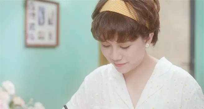 Bảo Hân: Ai cũng muốn có một người con như Ánh Dương trong Về nhà đi con - Ảnh 5. Bảo Hân: Ai cũng muốn có một người con như Ánh Dương trong Về nhà đi con - Ảnh 5.