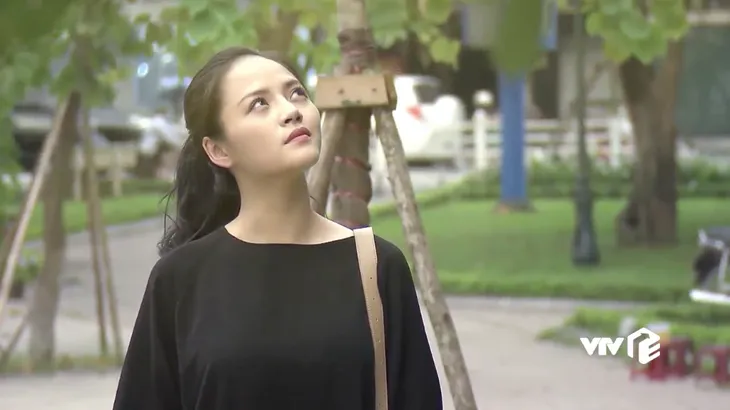 Về nhà đi con - Tập 44: Tự thấy mình khốn nạn, Khải trả lại Huệ 700 triệu đồng và cả sự tự do - Ảnh 6. Về nhà đi con - Tập 44: Tự thấy mình khốn nạn, Khải trả lại Huệ 700 triệu đồng và cả sự tự do - Ảnh 6.