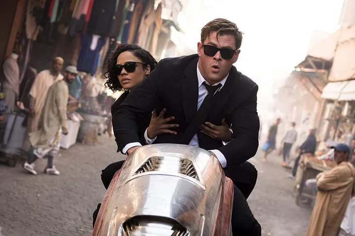 Dù dẫn đầu phòng vé, “Men in Black: International” vẫn không thành công như mong đợi - Ảnh 1. Dù dẫn đầu phòng vé, “Men in Black: International” vẫn không thành công như mong đợi - Ảnh 1.