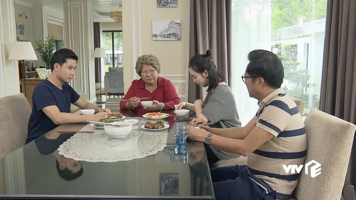 Nàng dâu order - Tập 21: Yến bị bà nội đuổi vì nhà này không có chỗ chứa loại dâu con như cô - Ảnh 1. Nàng dâu order - Tập 21: Yến bị bà nội đuổi vì nhà này không có chỗ chứa loại dâu con như cô - Ảnh 1.