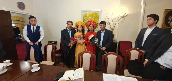 Bảo tồn văn hóa truyền thống và tiếng Việt tại Vương quốc Anh - Ảnh 3. Bảo tồn văn hóa truyền thống và tiếng Việt tại Vương quốc Anh - Ảnh 3.