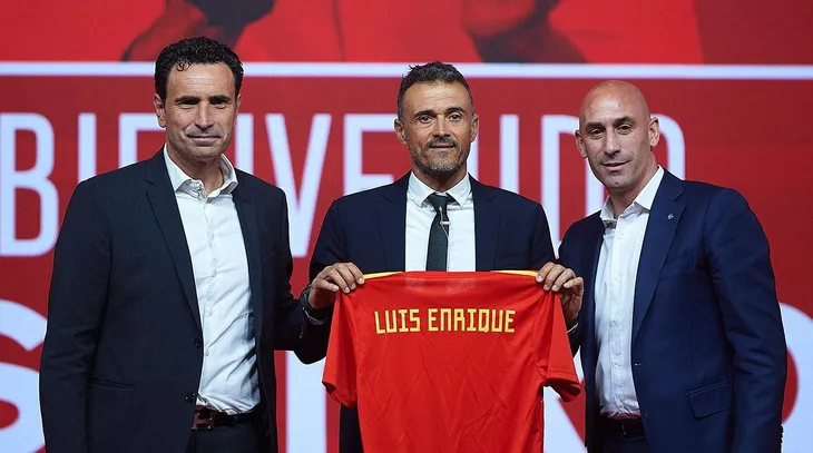 Luis Enrique từ chức HLV trưởng ĐT Tây Ban Nha - Ảnh 1. Luis Enrique từ chức HLV trưởng ĐT Tây Ban Nha - Ảnh 1.