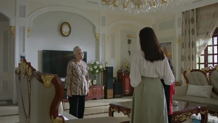 Mê cung - Tập 17: Sau vụ Fedora, Đồng Lan bất ngờ tái xuất nhưng... vẫn là con nghiện - Ảnh 4. Mê cung - Tập 17: Sau vụ Fedora, Đồng Lan bất ngờ tái xuất nhưng... vẫn là con nghiện - Ảnh 4.