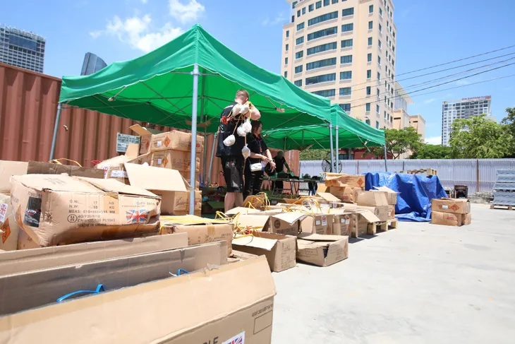 Khám phá kho pháo hoa của đội Anh và Trung Quốc tại Lễ hội pháo hoa quốc tế Đà Nẵng 2019 - Ảnh 12. Khám phá kho pháo hoa của đội Anh và Trung Quốc tại Lễ hội pháo hoa quốc tế Đà Nẵng 2019 - Ảnh 12.