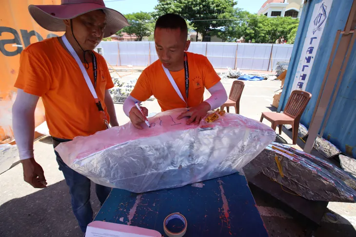Khám phá kho pháo hoa của đội Anh và Trung Quốc tại Lễ hội pháo hoa quốc tế Đà Nẵng 2019 - Ảnh 3. Khám phá kho pháo hoa của đội Anh và Trung Quốc tại Lễ hội pháo hoa quốc tế Đà Nẵng 2019 - Ảnh 3.