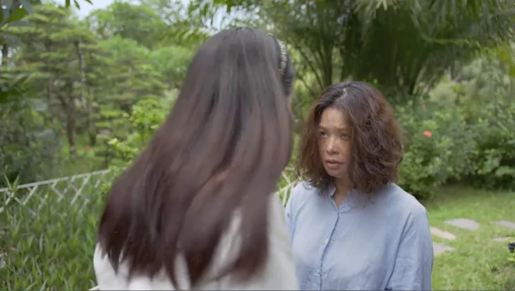 Mê cung - Tập 18: Hai người vợ đều sống trong tủi nhục, Đồng Vĩnh vẫn tòm tem giúp việc trẻ đẹp - Ảnh 2. Mê cung - Tập 18: Hai người vợ đều sống trong tủi nhục, Đồng Vĩnh vẫn tòm tem giúp việc trẻ đẹp - Ảnh 2.