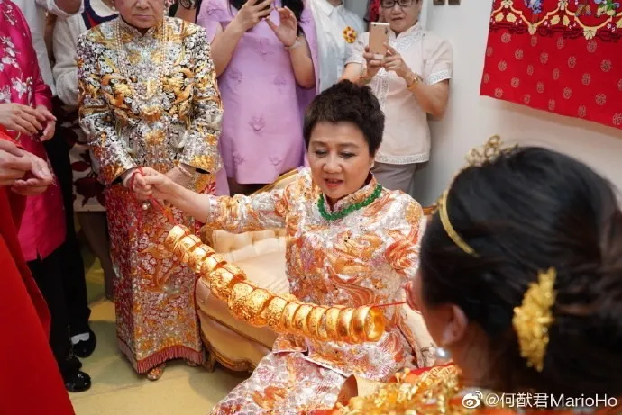 Tỷ phú Macau tặng 64 triệu USD làm quà đính hôn cho con gái - Ảnh 2. Tỷ phú Macau tặng 64 triệu USD làm quà đính hôn cho con gái - Ảnh 2.