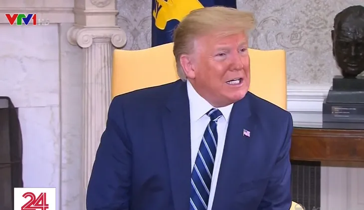 Tổng thống Trump nói vụ Iran bắn rơi máy bay không người lái là “con sâu làm rầu nồi canh” - Ảnh 1. Tổng thống Trump nói vụ Iran bắn rơi máy bay không người lái là “con sâu làm rầu nồi canh” - Ảnh 1.