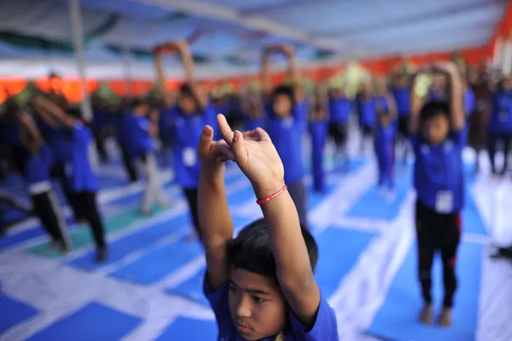 Nepal muốn đưa Yoga trở thành bộ môn chính thức tại trường học - Ảnh 1. Nepal muốn đưa Yoga trở thành bộ môn chính thức tại trường học - Ảnh 1.