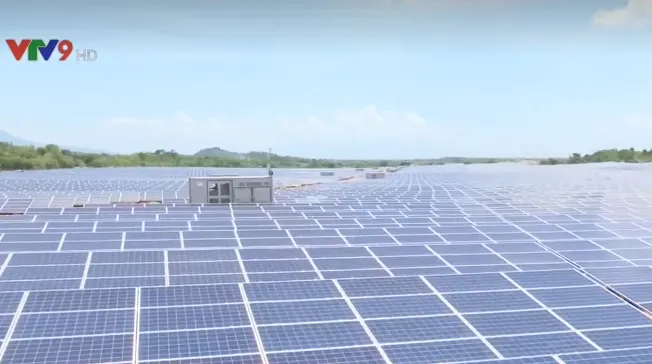 Ninh Thuận: Nhà máy điện mặt trời Thuận Nam 19 hòa lưới điện quốc gia - Ảnh 2. Ninh Thuận: Nhà máy điện mặt trời Thuận Nam 19 hòa lưới điện quốc gia - Ảnh 2.
