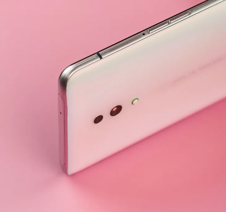Oppo Reno ra mắt phiên bản màu hồng ngọc trai - Ảnh 5. Oppo Reno ra mắt phiên bản màu hồng ngọc trai - Ảnh 5.