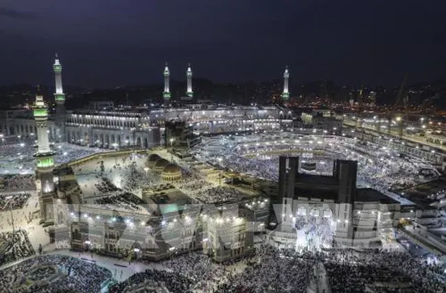 Arab Saudi bán “vé” định cư với giá hơn 200.000 USD - Ảnh 1. Arab Saudi bán “vé” định cư với giá hơn 200.000 USD - Ảnh 1.