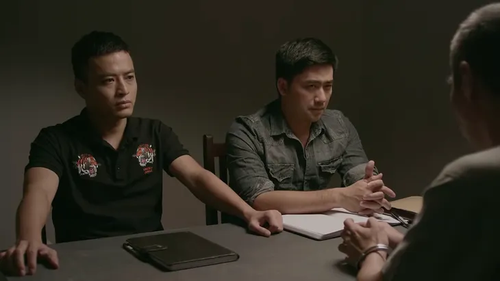 Mê cung - Tập 19: Vì người này, trùm ma túy Cường Lâm đồng ý quân sư cho cảnh sát - Ảnh 1. Mê cung - Tập 19: Vì người này, trùm ma túy Cường Lâm đồng ý quân sư cho cảnh sát - Ảnh 1.