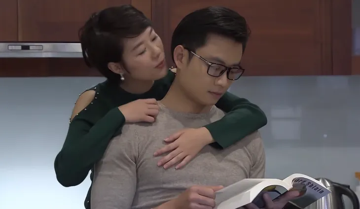 Vợ chồng Thành - Uyên Về nhà đi con thổ lộ chuyện tình yêu đầy day dứt với hit Đừng như thói quen - Ảnh 1. Vợ chồng Thành - Uyên Về nhà đi con thổ lộ chuyện tình yêu đầy day dứt với hit Đừng như thói quen - Ảnh 1.
