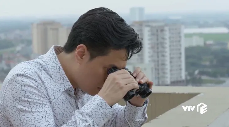 Mê cung - Tập 19: Nghẹt thở trước màn bẫy trong bẫy giữa Đông Hòa và cảnh sát - Ảnh 10. Mê cung - Tập 19: Nghẹt thở trước màn bẫy trong bẫy giữa Đông Hòa và cảnh sát - Ảnh 10.