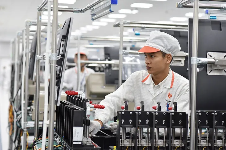 VinSmart dự kiến ra mắt điện thoại 5G vào tháng 4/2020 - Ảnh 1. VinSmart dự kiến ra mắt điện thoại 5G vào tháng 4/2020 - Ảnh 1.