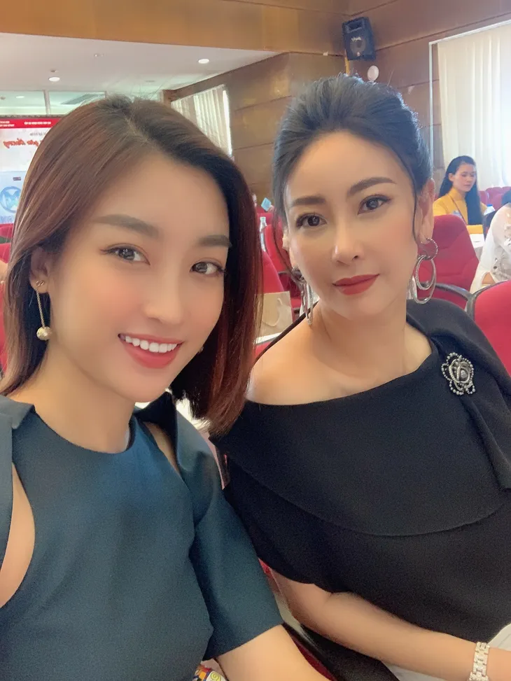 3 Hoa hậu đăng quang cách nhau hơn 10 năm đọ sắc bất phân thắng bại - Ảnh 10. 3 Hoa hậu đăng quang cách nhau hơn 10 năm đọ sắc bất phân thắng bại - Ảnh 10.