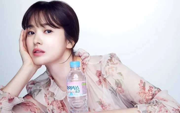 Song Hye Kyo sẽ mất vô số hợp đồng quảng cáo vì ly hôn? - Ảnh 1. Song Hye Kyo sẽ mất vô số hợp đồng quảng cáo vì ly hôn? - Ảnh 1.