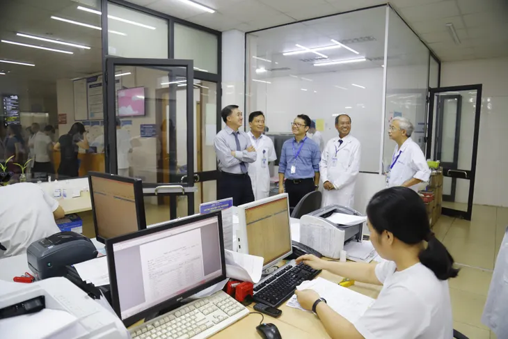 Vĩnh Phúc: Nỗ lực giúp bệnh nhân ung thư có cơ hội điều trị tại địa phương - Ảnh 1. Vĩnh Phúc: Nỗ lực giúp bệnh nhân ung thư có cơ hội điều trị tại địa phương - Ảnh 1.