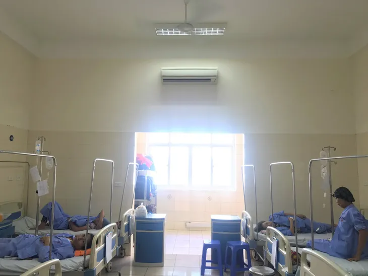 Bệnh viện tăng cường chống nóng cho người bệnh - Ảnh 3. Bệnh viện tăng cường chống nóng cho người bệnh - Ảnh 3.