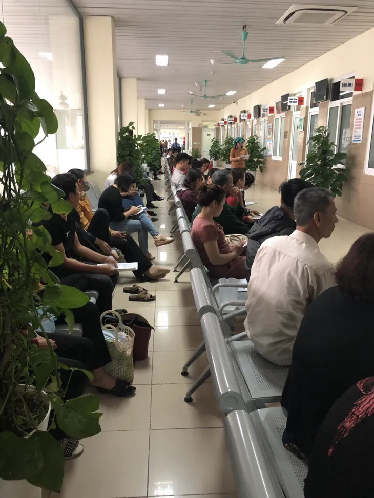 Bệnh viện tăng cường chống nóng cho người bệnh - Ảnh 4. Bệnh viện tăng cường chống nóng cho người bệnh - Ảnh 4.