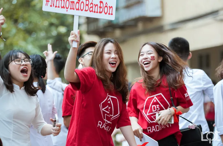 Chùm ảnh học sinh trường THPT Lê Quý Đôn - Đống Đa chia tay tuổi học trò - Ảnh 16. Chùm ảnh học sinh trường THPT Lê Quý Đôn - Đống Đa chia tay tuổi học trò - Ảnh 16.