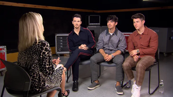 Từng “dứt áo” rời khỏi Jonas Brothers, Nick Jonas lo sợ rạn nứt tình anh em - Ảnh 1. Từng “dứt áo” rời khỏi Jonas Brothers, Nick Jonas lo sợ rạn nứt tình anh em - Ảnh 1.