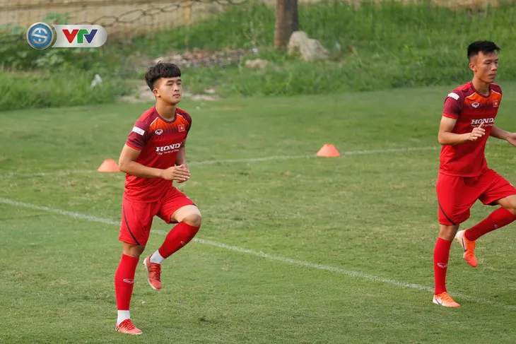 U23 Việt Nam có ngày đầu tiên tập luyện đầy đủ quân số - Ảnh 11. U23 Việt Nam có ngày đầu tiên tập luyện đầy đủ quân số - Ảnh 11.