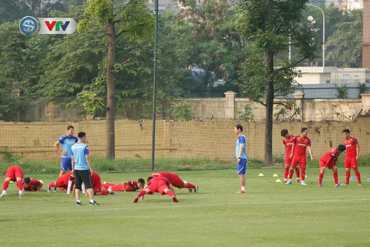 U23 Việt Nam có ngày đầu tiên tập luyện đầy đủ quân số - Ảnh 13. U23 Việt Nam có ngày đầu tiên tập luyện đầy đủ quân số - Ảnh 13.