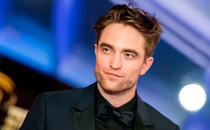 Mặc kệ fan chỉ trích, đạo diễn DC ủng hộ Robert Pattinson nhận vai Người dơi - Ảnh 2. Mặc kệ fan chỉ trích, đạo diễn DC ủng hộ Robert Pattinson nhận vai Người dơi - Ảnh 2.