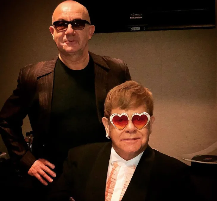 “Rocketman”: Sự khác biệt giữa phim và đời thật của huyền thoại âm nhạc Elton John - Ảnh 2. “Rocketman”: Sự khác biệt giữa phim và đời thật của huyền thoại âm nhạc Elton John - Ảnh 2.