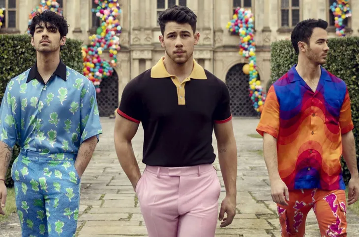 Vừa trở lại, Jonas Brothers đã nắm giữ vị trí ca khúc hay nhất năm 2019 - Ảnh 1. Vừa trở lại, Jonas Brothers đã nắm giữ vị trí ca khúc hay nhất năm 2019 - Ảnh 1.