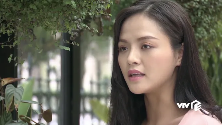 Về nhà đi con - Tập 38: Đau khổ vì bị chồng bôi nhọ, Huệ (Thu Quỳnh) bật chế độ My sói dọn đồ bỏ đi - Ảnh 6. Về nhà đi con - Tập 38: Đau khổ vì bị chồng bôi nhọ, Huệ (Thu Quỳnh) bật chế độ My sói dọn đồ bỏ đi - Ảnh 6.