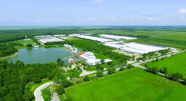 Vinamilk và những bước đi chiến lược trong 30 năm phát triển ngành chăn nuôi bò sữa - Ảnh 2. Vinamilk và những bước đi chiến lược trong 30 năm phát triển ngành chăn nuôi bò sữa - Ảnh 2.