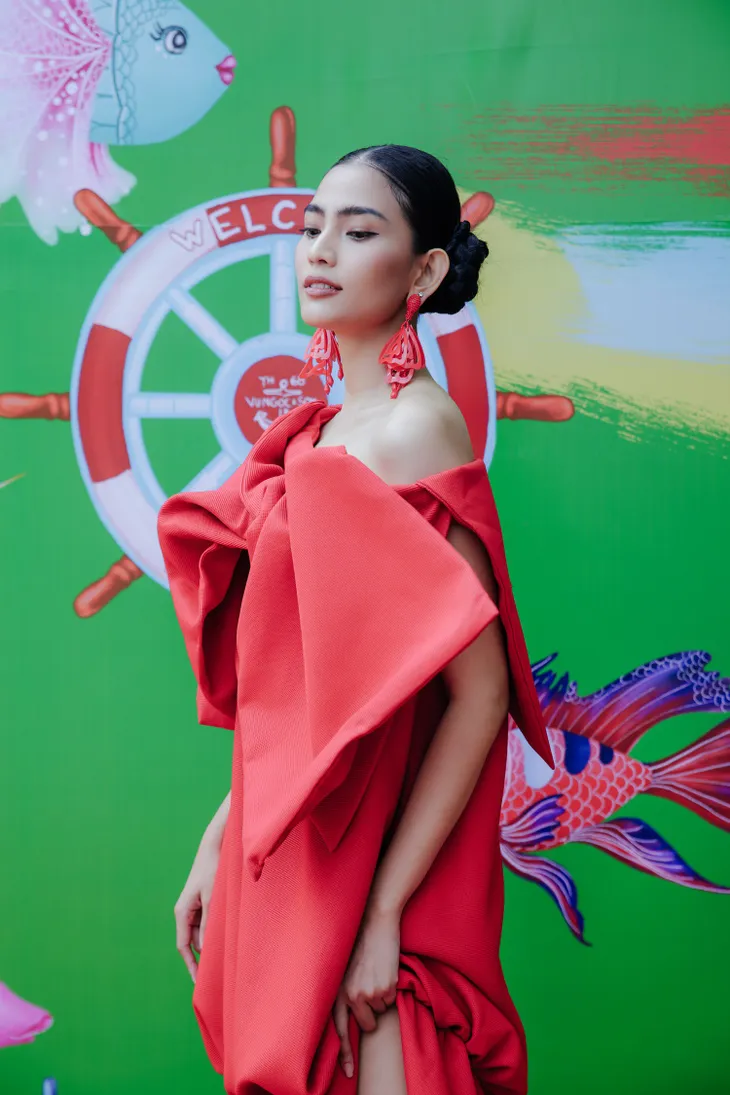 Trương Thị May, Trà Ngọc Hằng rực rỡ tại sự kiện thời trang - Ảnh 10. Trương Thị May, Trà Ngọc Hằng rực rỡ tại sự kiện thời trang - Ảnh 10.