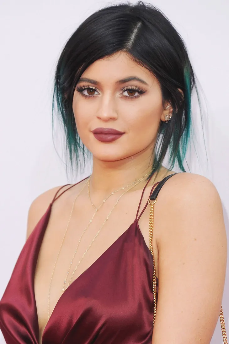 Vượt mặt Kylie Jenner, Taylor Swift trở thành ngôi sao có thu nhập cao nhất năm 2019 - Ảnh 3. Vượt mặt Kylie Jenner, Taylor Swift trở thành ngôi sao có thu nhập cao nhất năm 2019 - Ảnh 3.