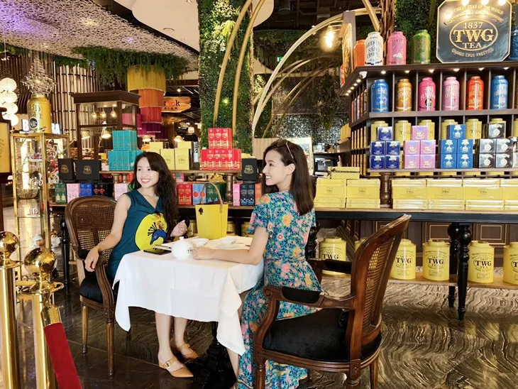 Lã Thanh Huyền vi vu Bangkok cùng cạ cứng MC Thanh Vân Hugo - Ảnh 8. Lã Thanh Huyền vi vu Bangkok cùng cạ cứng MC Thanh Vân Hugo - Ảnh 8.