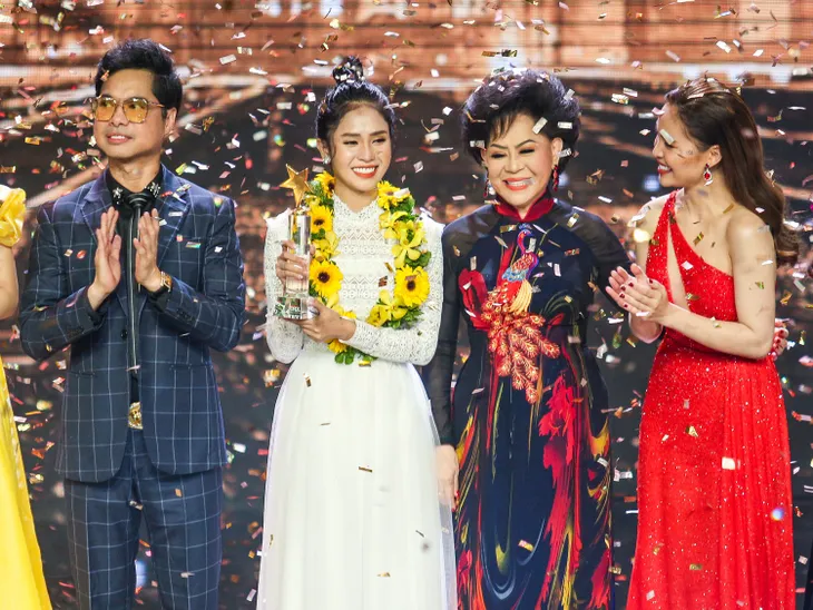 Học trò Ngọc Sơn đăng quang quán quân Thần tượng Bolero 2019 - Ảnh 12. Học trò Ngọc Sơn đăng quang quán quân Thần tượng Bolero 2019 - Ảnh 12.