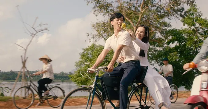 “Mắt Biếc” ra mắt teaser, khán giả “bấn loạn” nhận ra hit của Phan Mạnh Quỳnh - Ảnh 2.