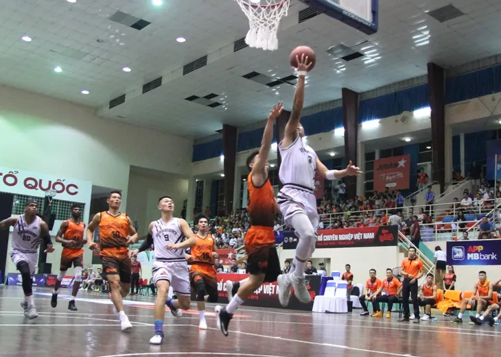 VBA 2019: Danang Dragons ngược dòng ấn tượng - Ảnh 1. VBA 2019: Danang Dragons ngược dòng ấn tượng - Ảnh 1.