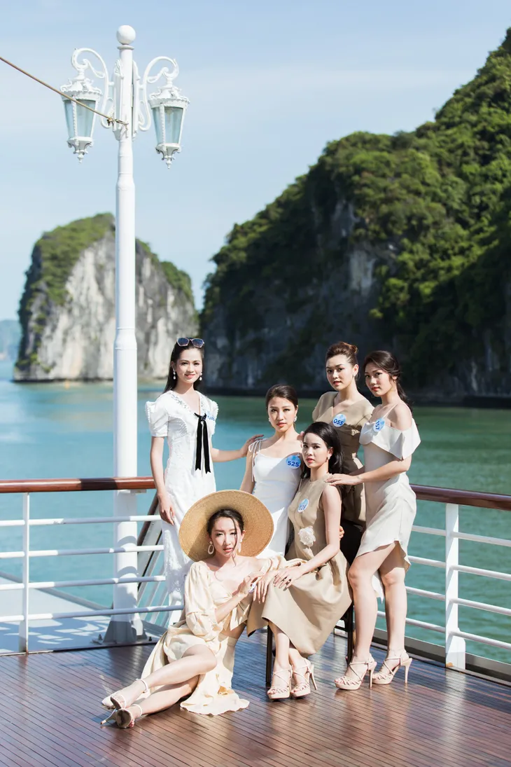 Dàn thí sinh Miss World Vietnam tự tin catwalk trên du thuyền ở Vịnh Hạ Long - Ảnh 5. Dàn thí sinh Miss World Vietnam tự tin catwalk trên du thuyền ở Vịnh Hạ Long - Ảnh 5.