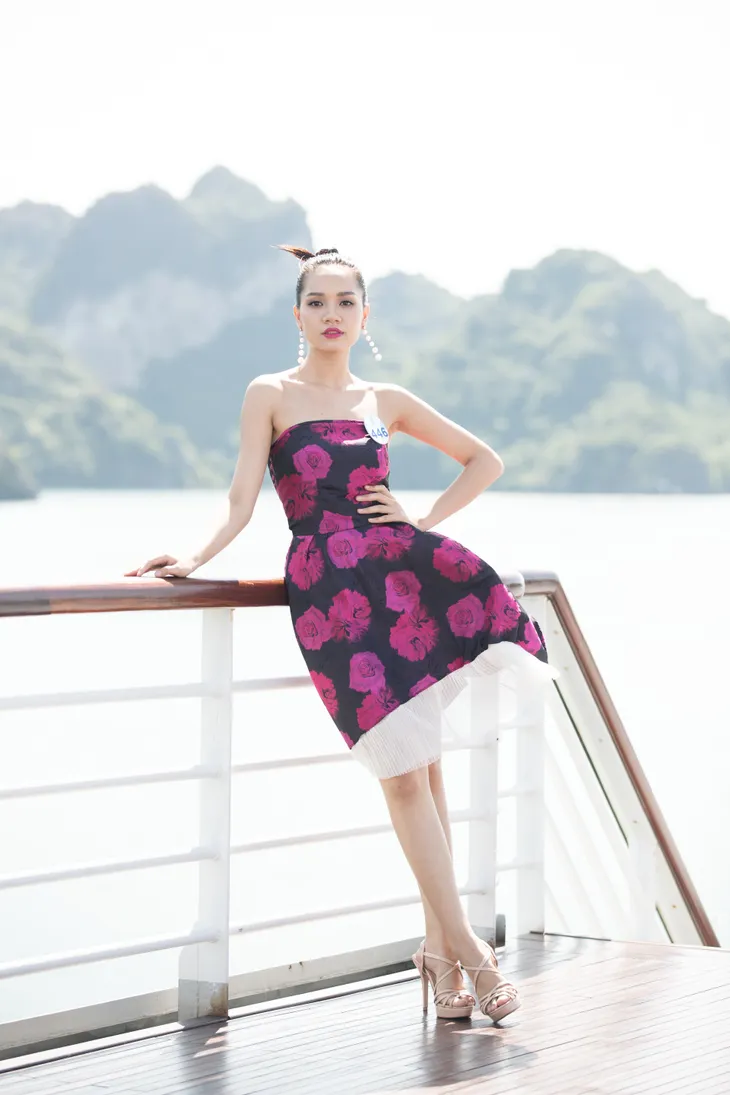 Dàn thí sinh Miss World Vietnam tự tin catwalk trên du thuyền ở Vịnh Hạ Long - Ảnh 15. Dàn thí sinh Miss World Vietnam tự tin catwalk trên du thuyền ở Vịnh Hạ Long - Ảnh 15.