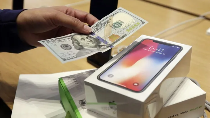 iPhone ế ẩm, Apple phải bồi thường cho Samsung gần 1 tỷ USD - Ảnh 1. iPhone ế ẩm, Apple phải bồi thường cho Samsung gần 1 tỷ USD - Ảnh 1.